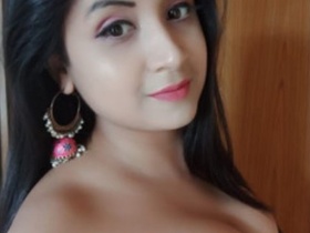 Desi beauty bares it all in steamy video
