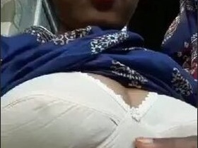 Desi girl flaunts her body in a village setting