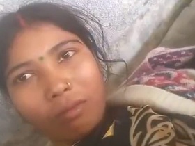Village Bhabhi's smooth pussy gets penetrated
