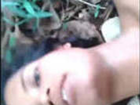 Dehati girlfriend gets wild in outdoor MMS video