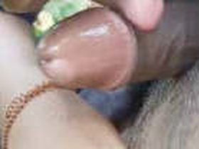 Sensual Indian bhabhi gives a blowjob