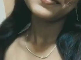 Cute Indian girl flaunts her curves in steamy video