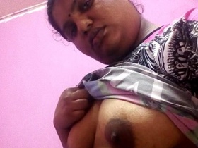 Mature Indian woman displays her skills