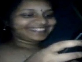 Hairy pusy desi auntry gets finger fucked by rich guy