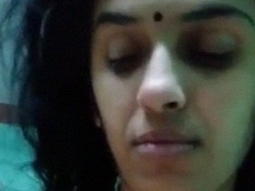 Real hard sex video of a mature desi beauty riding at home