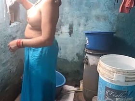 Shabnam Bhabhi's steamy shower MMS
