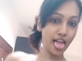 Tight-boobed beauty takes nude selfies for MMC