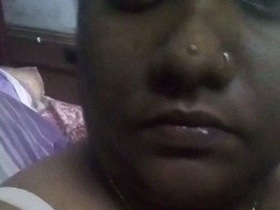 Hot aunty Annie in nude selfie video