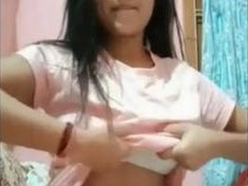 Cute Indian girl flaunts her big boobs on webcam