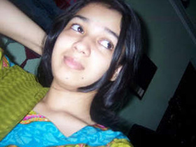 Indian girl in college gets naughty in a steamy video