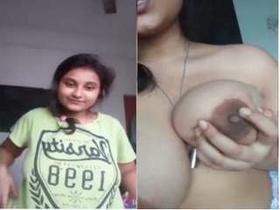 Desi hottie shows off her big boobs and wet pussy in exclusive video