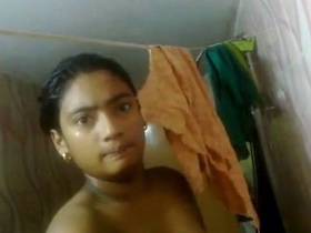 Desi girl's nude selfies in the bathroom