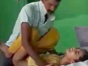 Indian girl experiences sexual debut for the first time