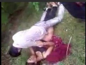 Indian couple enjoys group sex in the forest