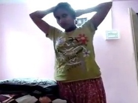 Indian girls in Telugu show off their nude bodies in solo videos