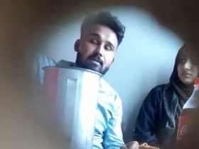Desi sex scandals: Mallu's girlfriend caught on hidden camera in a restaurant