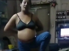 Desi auntie gets fucked hard on camera
