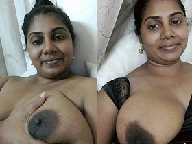 Desi aunty shows off her pussy and fingering skills