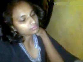 Indian girl rides her lover in a steamy video