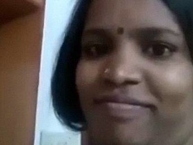 Mallu babe indulges in solo action on video call
