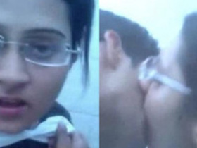 Desi college student Bebe gives a blowjob in the college campus