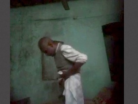 Old man gets lucky with a sexy Bhabhi