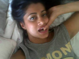 Indian girl takes it deep in her throat and gets a facial