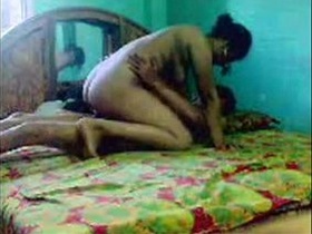 Desi Aunty's Sex Scandal: Hot Ass and Cock Riding