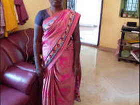 Tamil bhabhi's intimate video with her girlfriend