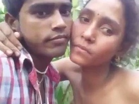 Dehati's sexy video of Sarwar and his outdoor sex